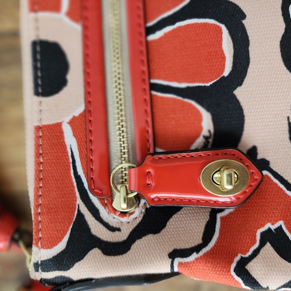 Coach Poppy Floral Desert Sky Canvas/leather Crossbody Bag purse. - Picture 6 of 6